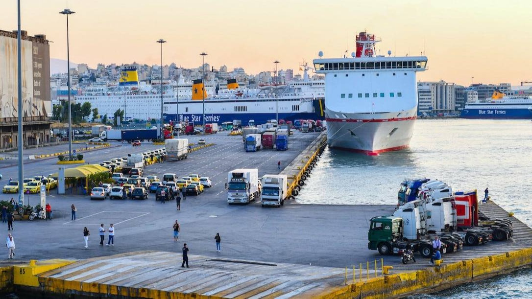 Μεταφορές από και προς Λιμάνια.